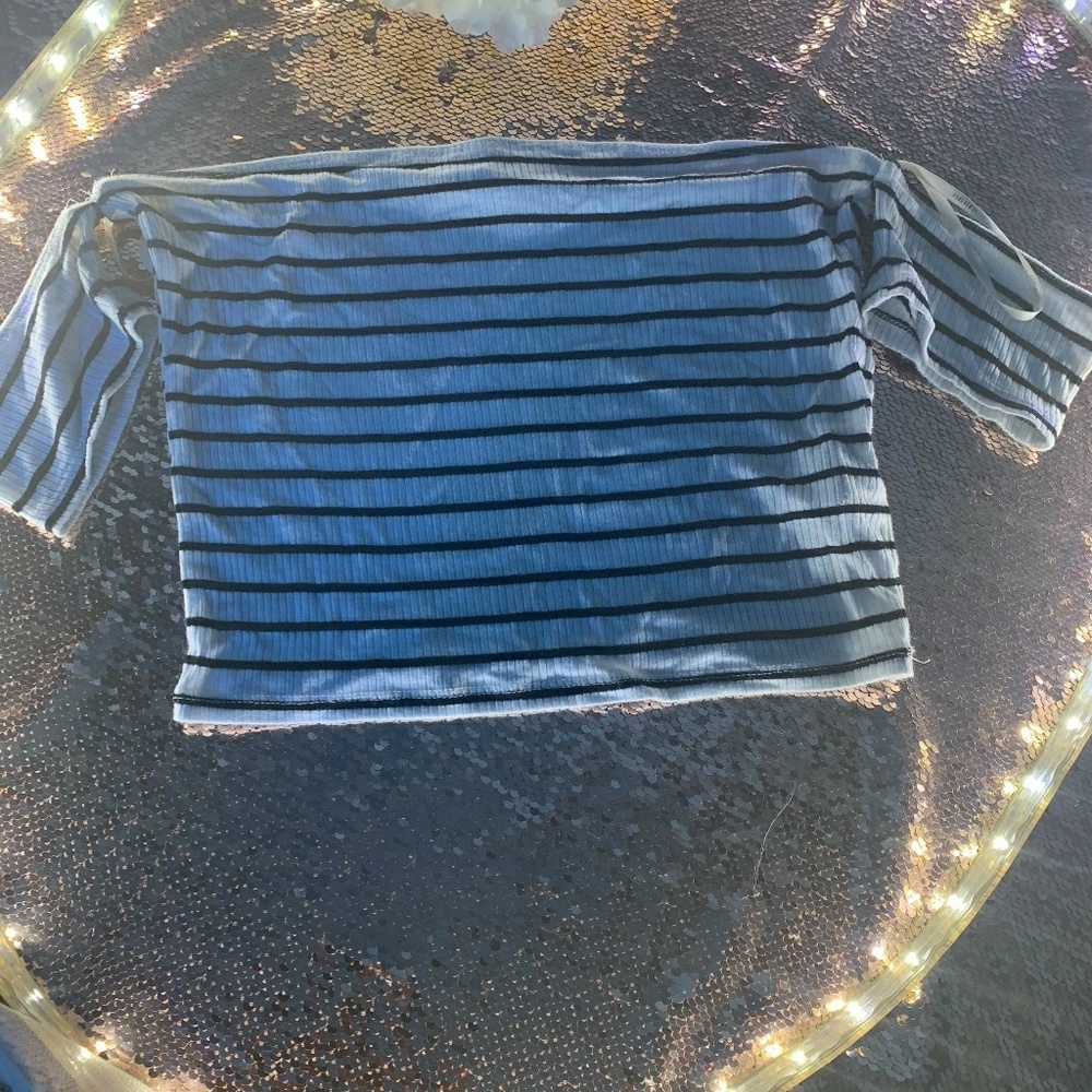 Forever 21 shoulder top